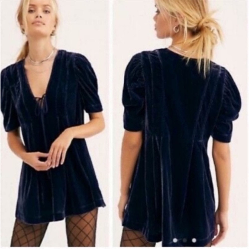 NWT🔮Victorian Bohemian Romance🔮Free People Blue Velvet Front Lace Tunic